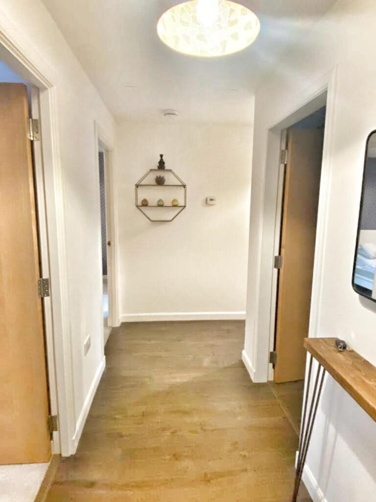 2 Bed City Centre Apt, Free Parking - Albert Clock, Customs House Belfast Buitenkant foto